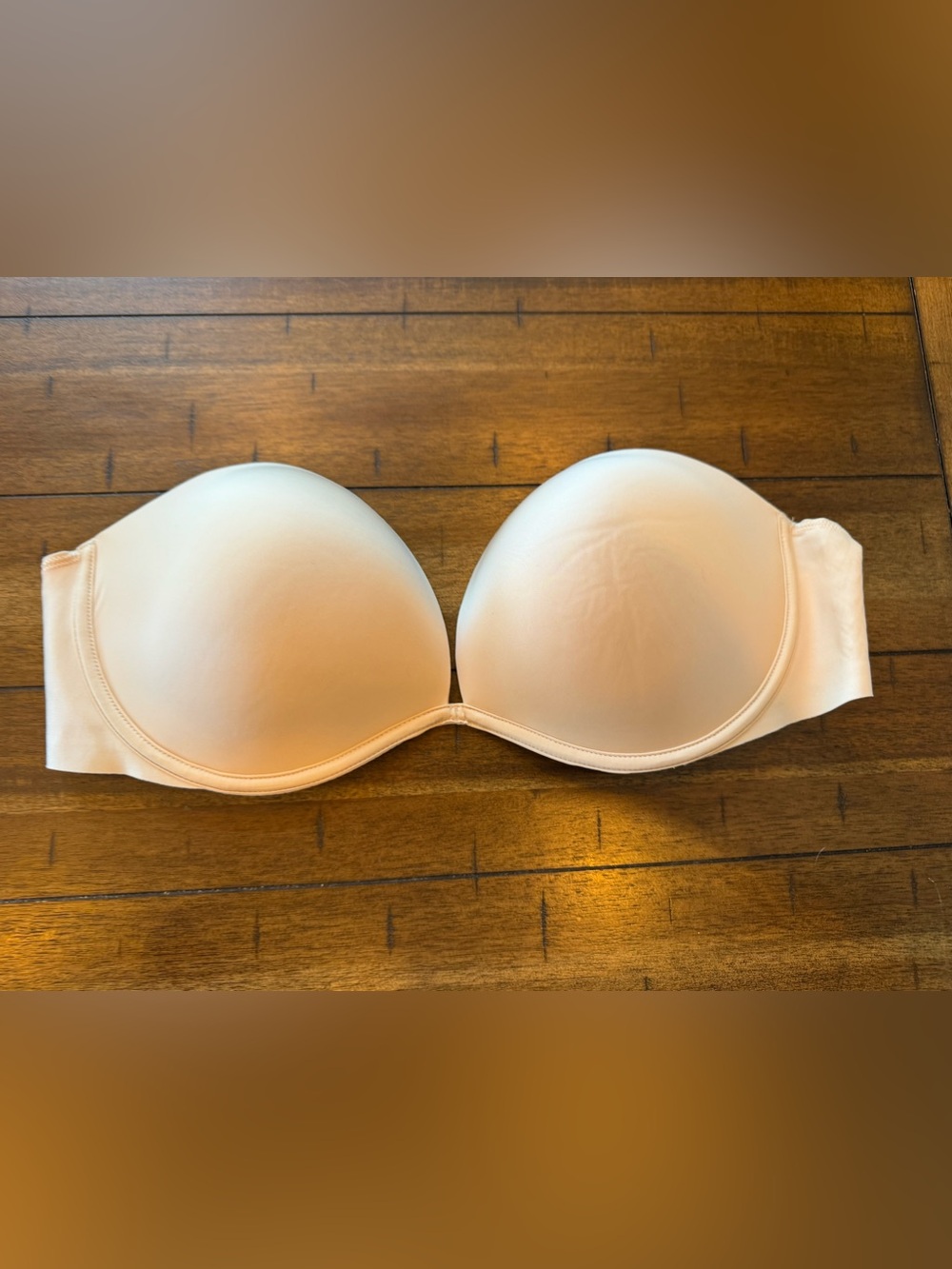 Victoria’s Secret Bare Every-Way Strapless Push Up Bra 36DD Nude Like New